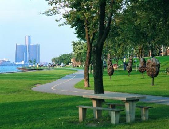 odette-sculpture-garden